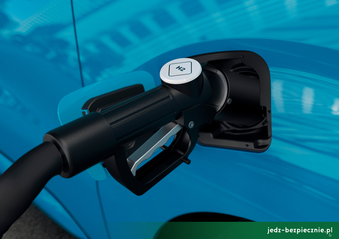 Premiera tygodnia - Peugeot e-Expert Hydrogen - w trakcie tankowania ogniw paliwowych wodorem